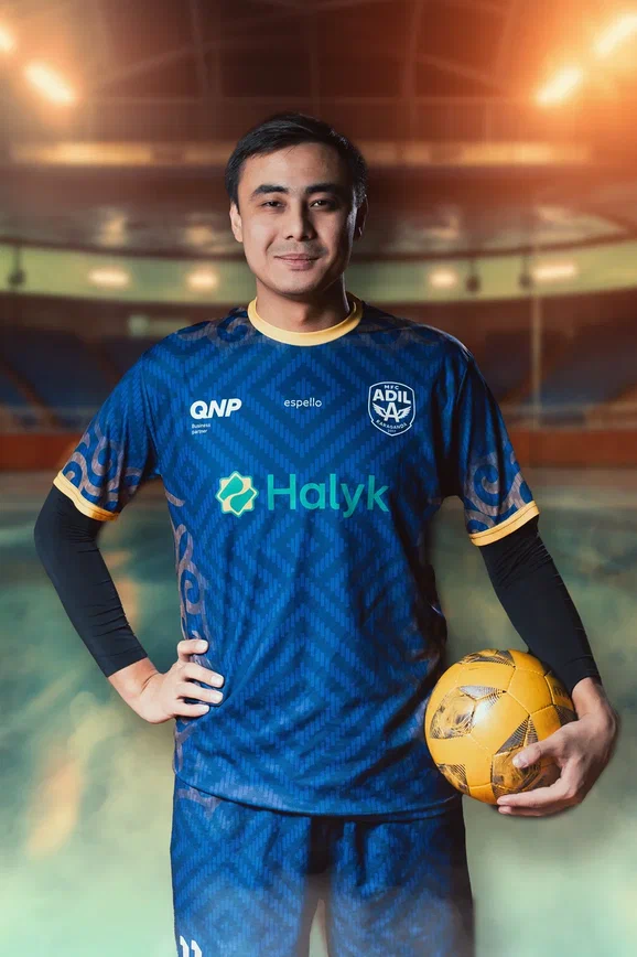 Аманжолов Акжол — тренер MFC Adil